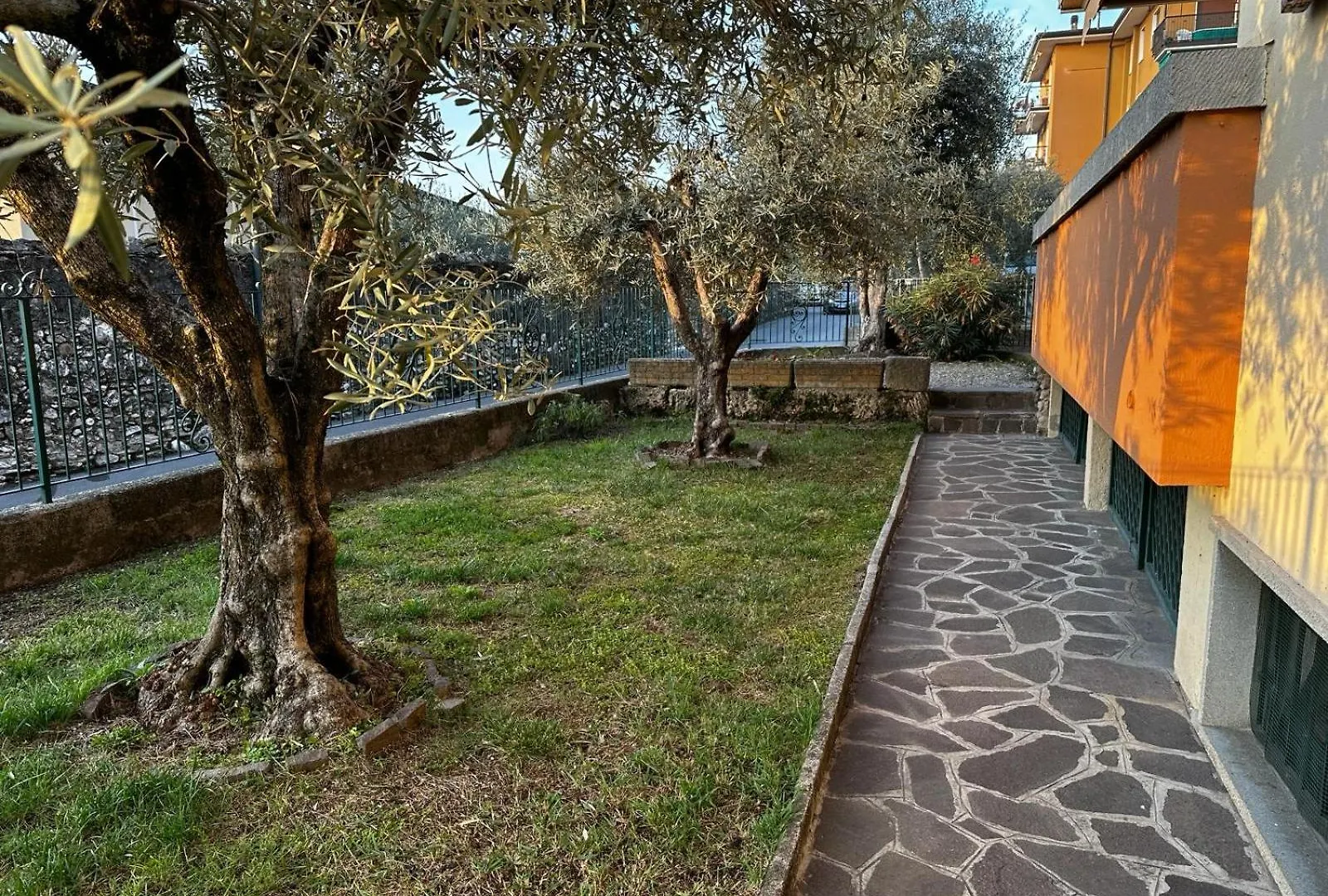 דירות טוסקולנו מדרנו Casa Gabriel איטליה